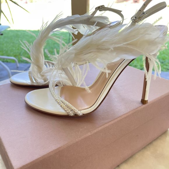 NEW Gianvito Rossi White Sandals Size 37/7.Feather & Crystal Detail Straps Event - Picture 15 of 15